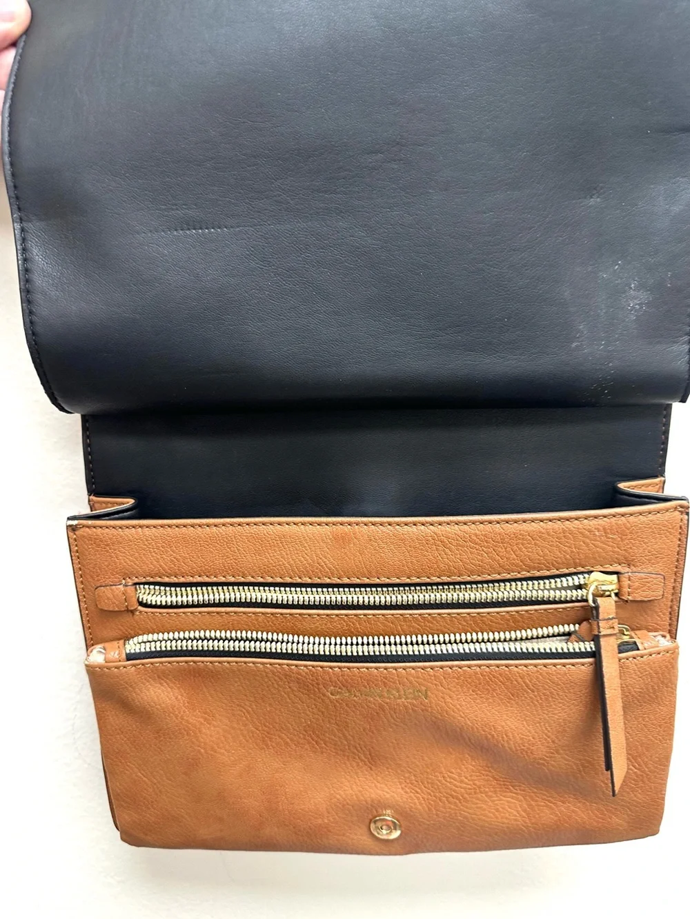 EUC Calvin Klein Classic Tan Leather Envelope Crossbody Bag
